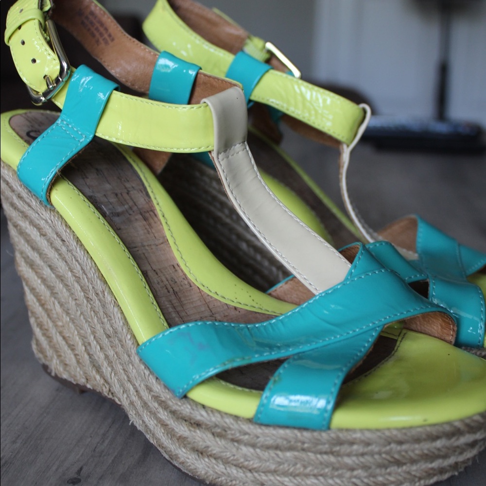 Sofft Teal& Green Wedge Shoes Size 7